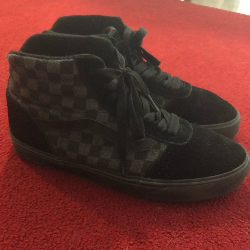 Checkerboard Black/Grey Vans Hightop
